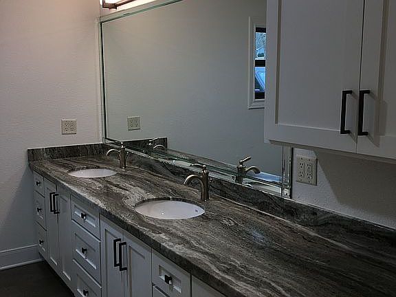 Master bathroom 