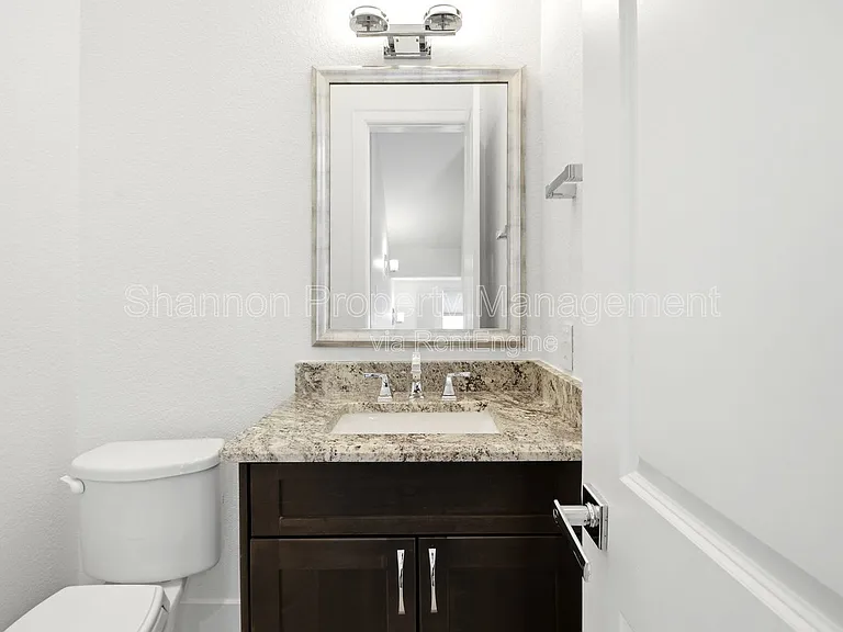 2119 Taft St — Photo 19