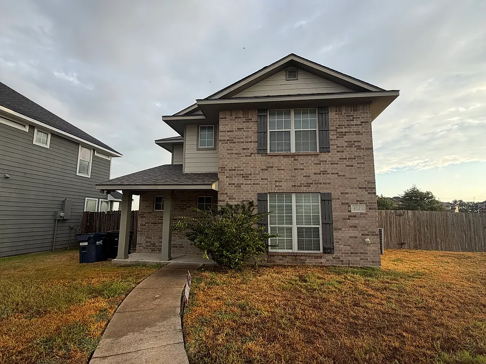 4121 McFarland Dr