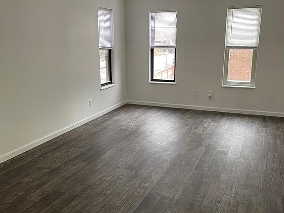 2nd image of 4028 Peck St