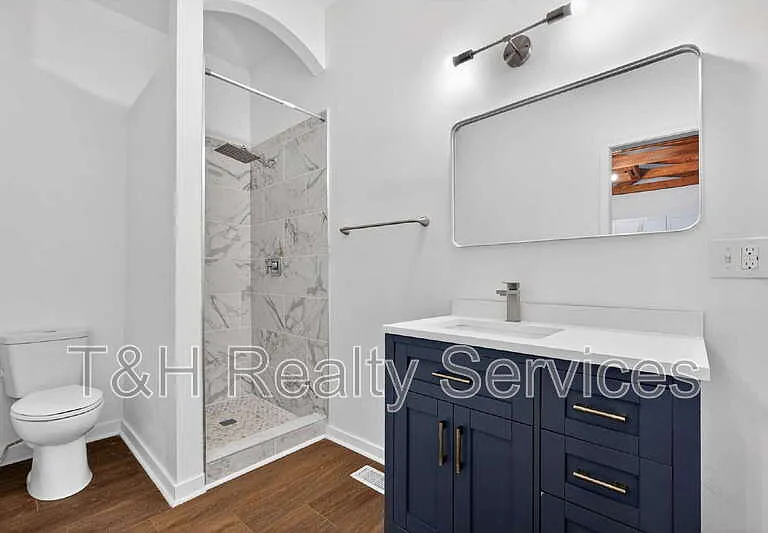 210 N Keystone Ave — Photo 31
