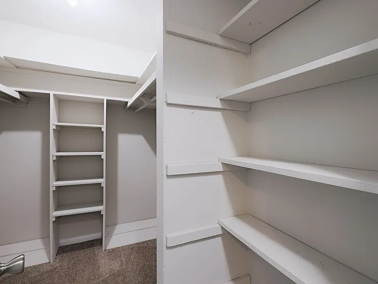 Hampton Hall | Comfort, Convenience, & Community All In One — Photo 144