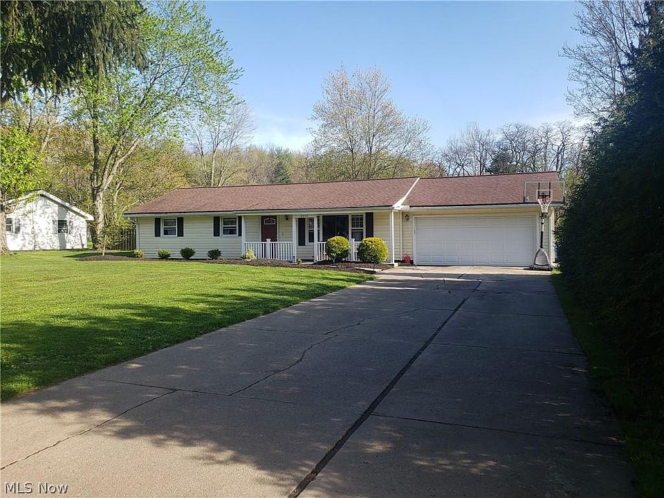1st image of 2050 Garden Ln