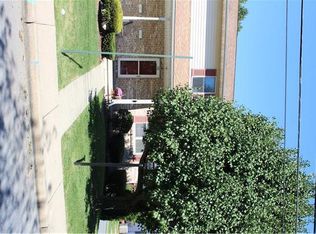 8 E 7th St, Wind Gap, PA 18091