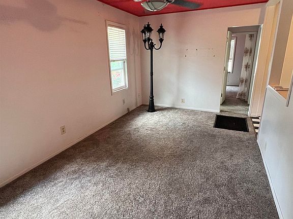3rd image of 2404 Q St
