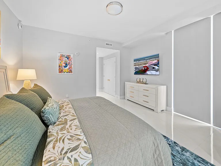 3100 N Ocean Dr #H-1608 — Photo 61