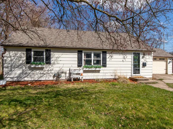 1431 2nd St, Nevada, IA 50201