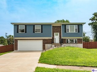 805 Yates Dr, Radcliff, KY 40160