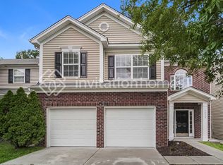 5032 Abercromby St, Charlotte, NC 28213