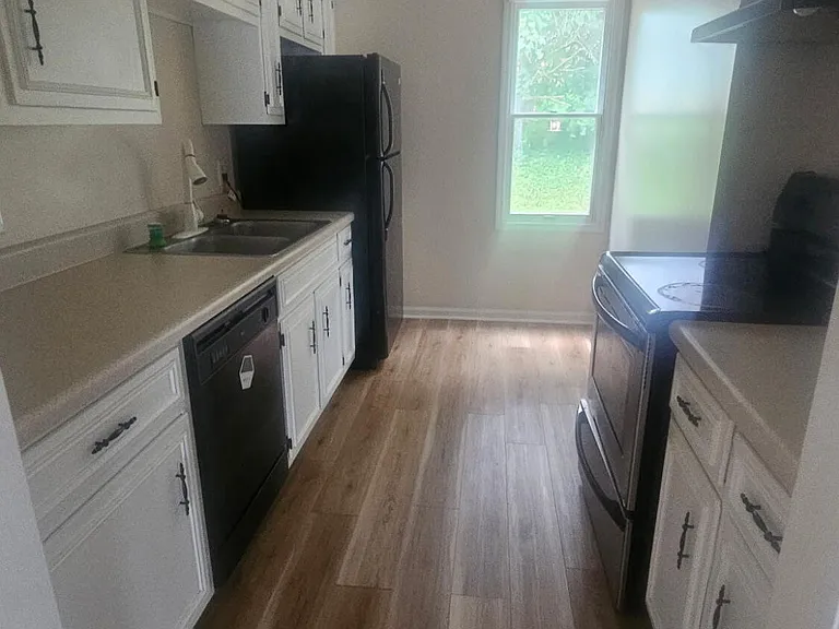 4336 Bluff City Hwy #B4 — Photo 8
