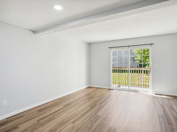 5th image of 2517 Sylvan Glen Ct #2411