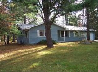 220 Evergreen Dr, Grayling, MI 49738