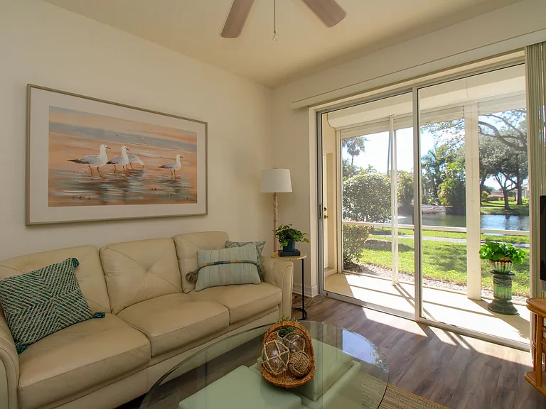 600 Diamond Cir #607 — Photo 35