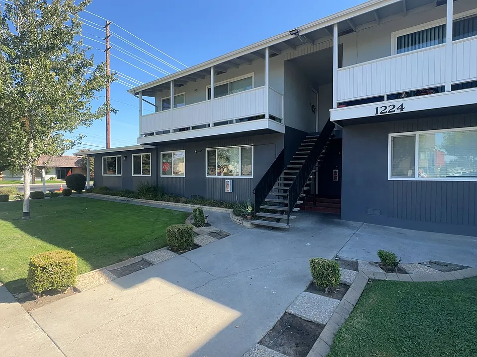 1224 Athens Ave #1-7