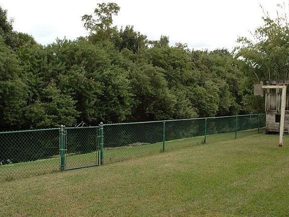 Lagoon & Greenspace Behind!