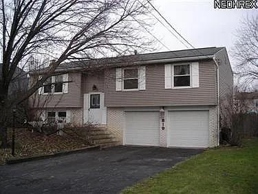 819 Illinois Ave photo 1