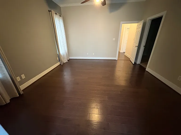 4665 Clubview Dr — Photo 1