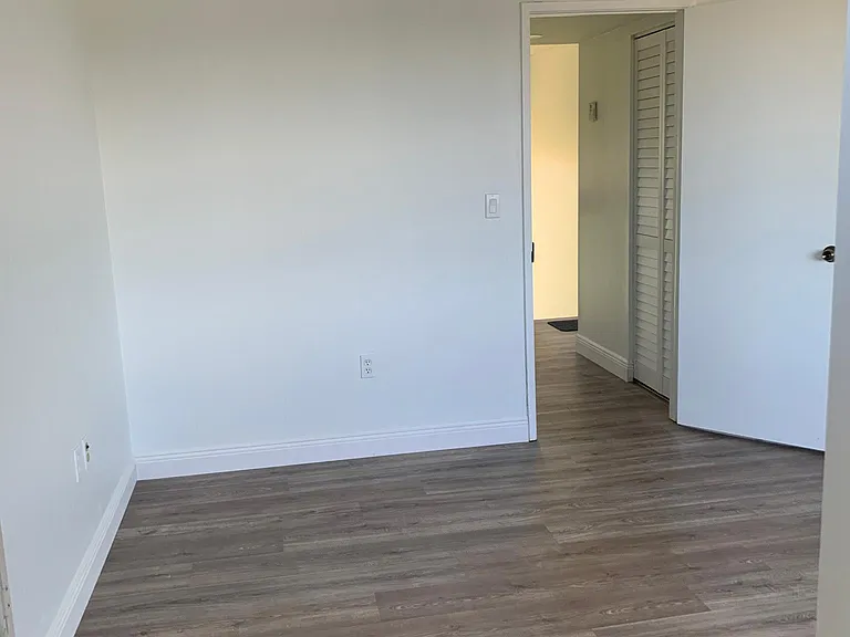 281 W Park Dr #2 — Photo 24