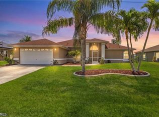 17 SE 15th Ave, Cape Coral, FL 33990