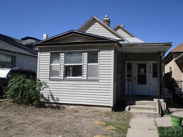 1st image of 313 Van Buren St