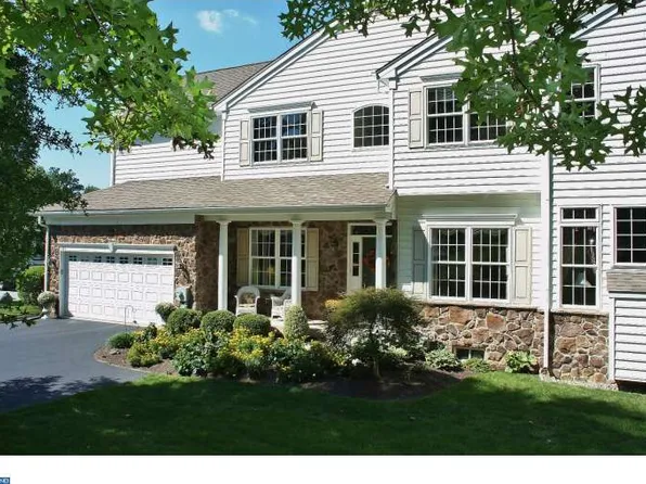 135 Whiteland Hills Cir, Exton, PA 19341