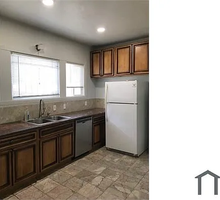 4 bed, 2100 sqft, $4,300 — Photo 2