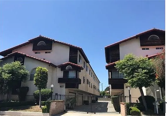 4 bed, 1704 sqft, $3,800 — Photo 1