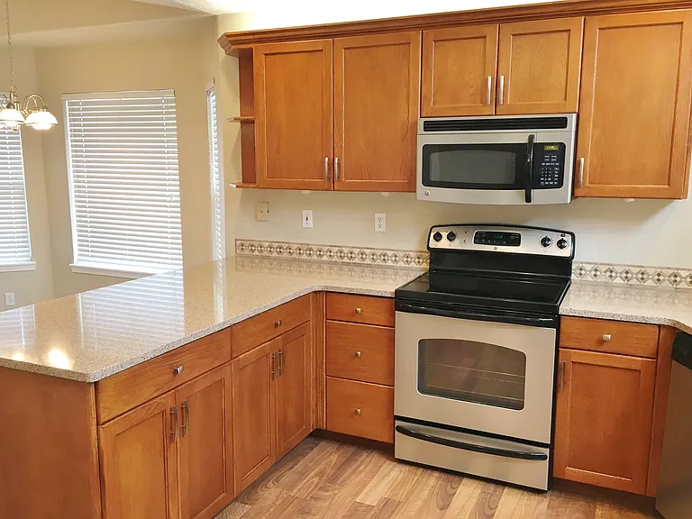 885 E Monarch St — Photo 13