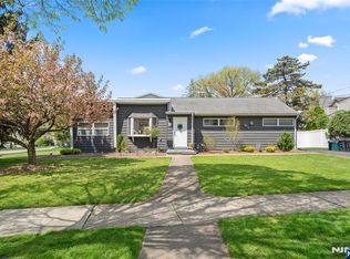 155 Zabriskie Pl, River Edge, NJ 07661