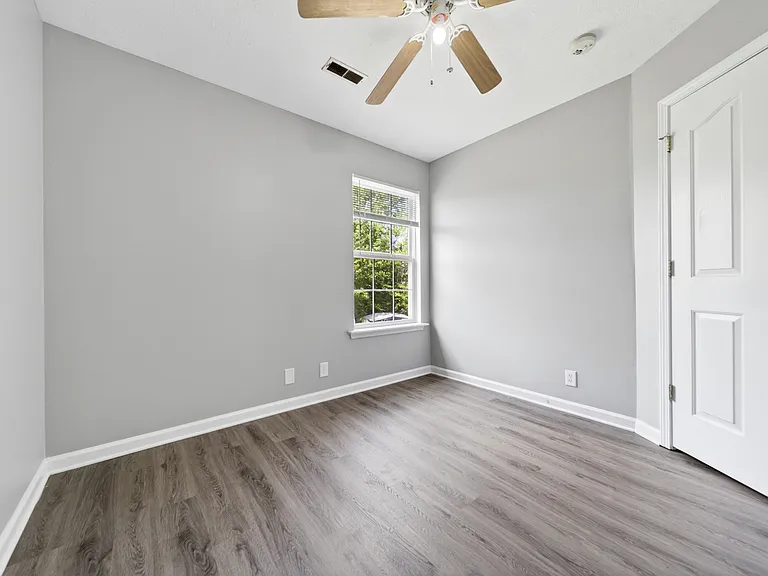 998 Tom Hailey Blvd — Photo 33