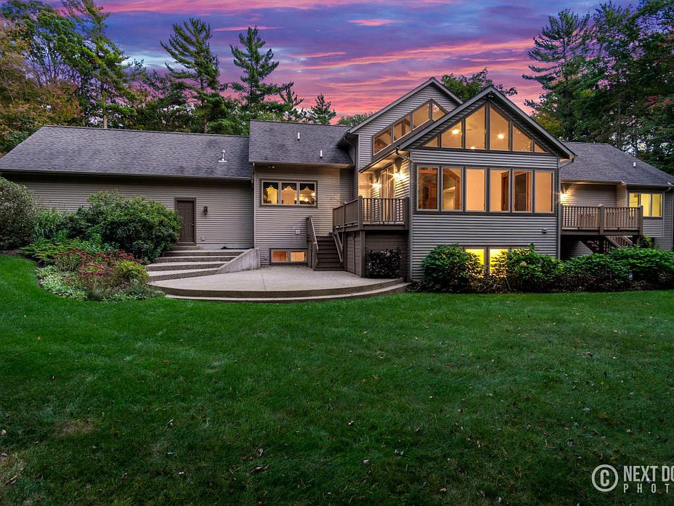 1st image of 17021 Fox Chase Cir