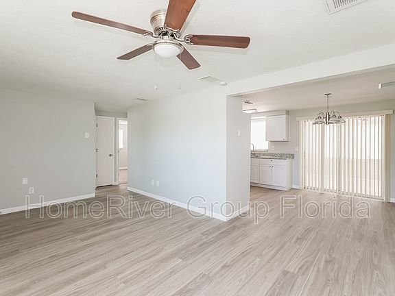 3rd image of 4802 Bonton Dr