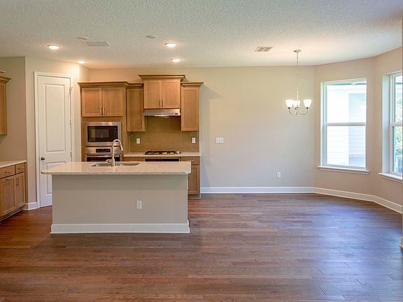 5th image of 388 Vista Lake Cir