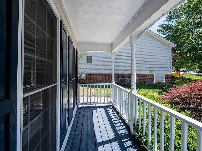 103 Tarpley Way — Photo 3