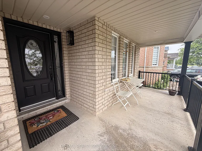 36 Burnt Elm Dr — Photo 4