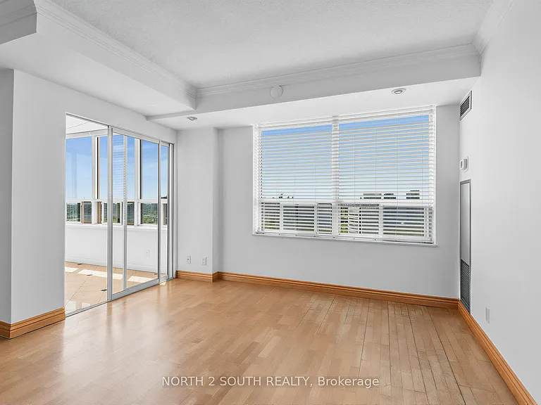 215 Wynford Dr #2802 — Photo 8