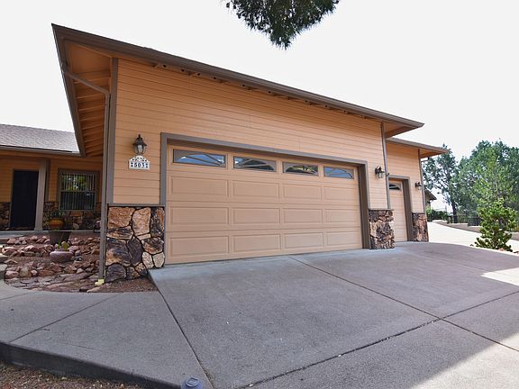 2nd image of 503 N Wood Hill Rd