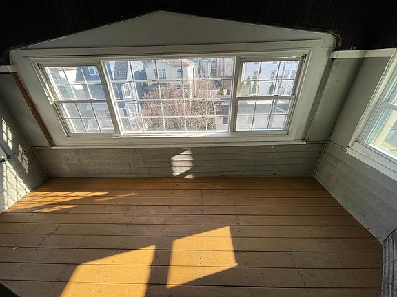 3rd image of 847 S 18th St Floor 3