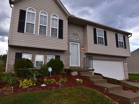 3rd image of 10319 Sheraton Ct