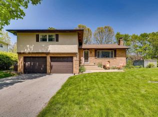 696 College Crest Rd, Westerville, OH 43081