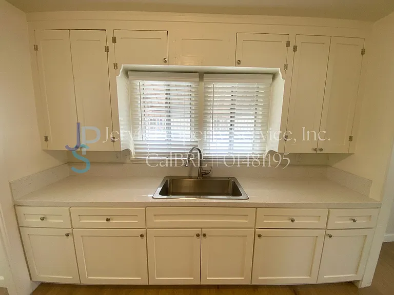 5150 Clara St — Photo 8