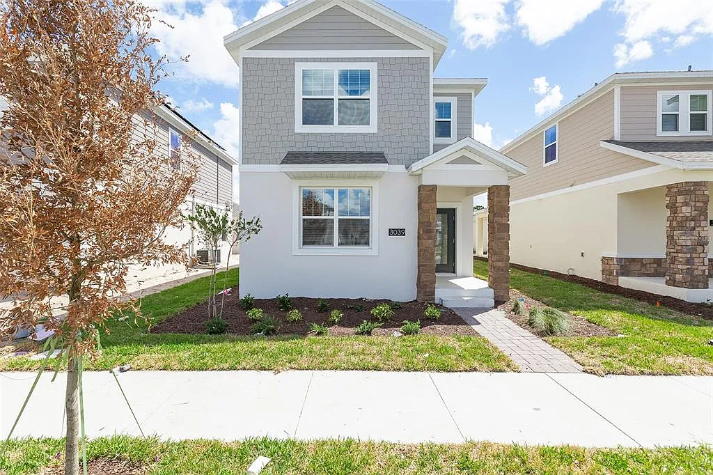 4 bed, 3.5 bath, 2469 sqft, $2,725 — Photo 2