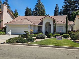 353 E Braddock Dr, Fresno, CA