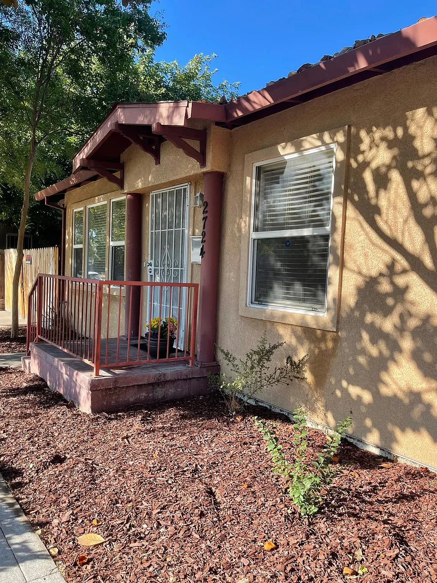 2724 N. El Dorado Stockton, CA 95204 - 2724 N El Dorado St