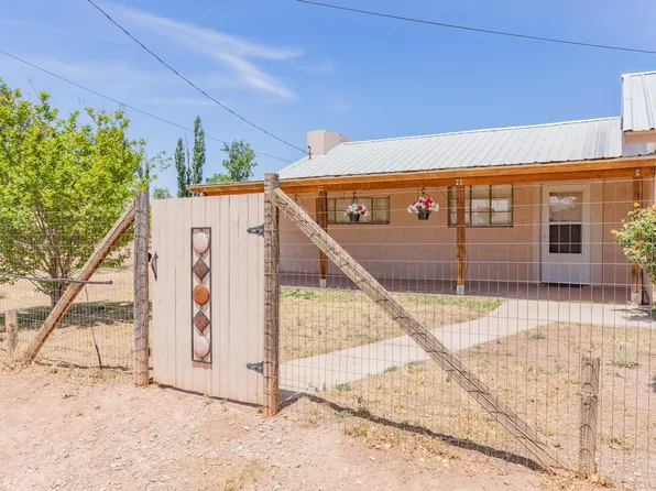 610 Willow Ln, Tularosa, NM 88352