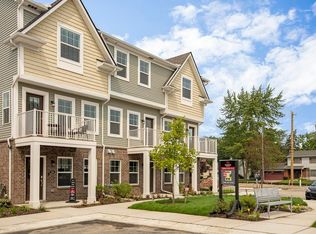 344 Jeff Keeton Dr, Hazel Park, MI 48030