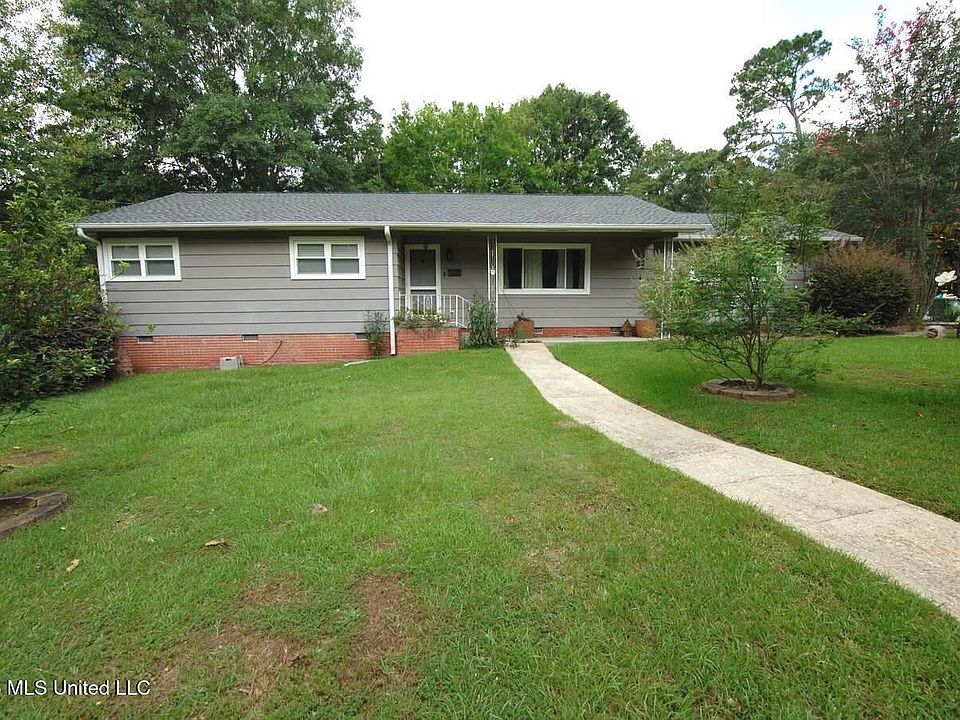 1st image of 1211 Carter Dr