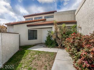 6633 Gatehouse Ln, Las Vegas, NV 89108