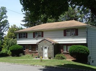 43 Park Ter, Caldwell, NJ 07006