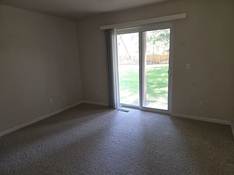1061 William Ave #C — Photo 11